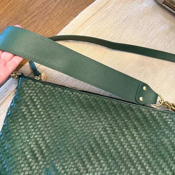 Clare V Moyen Messenger Bag in Evergreen Green Woven Zig Zag - Picture 4 of 16